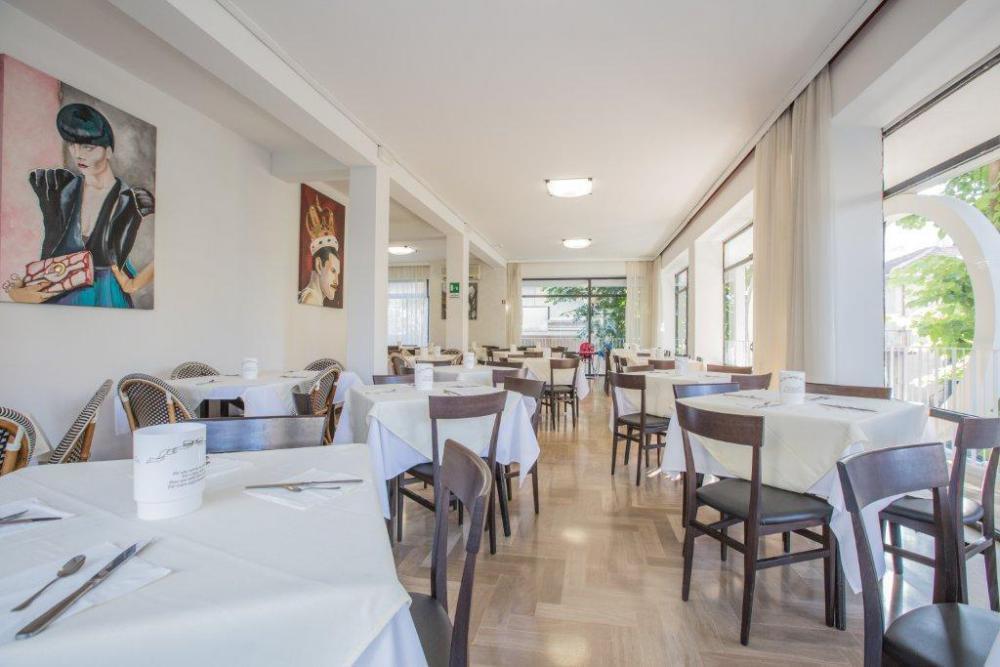 Hotel Hollywood Riccione Exterior photo