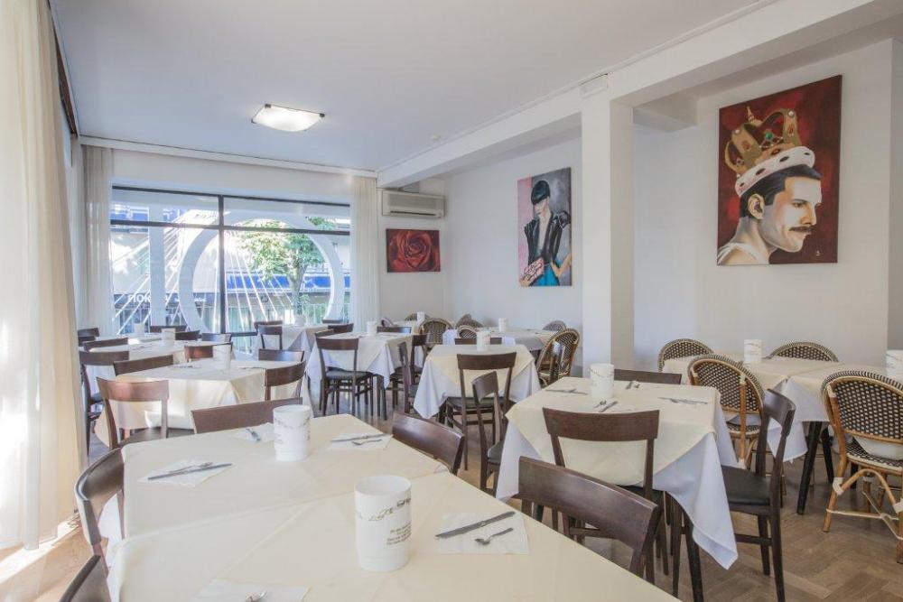 Hotel Hollywood Riccione Exterior photo